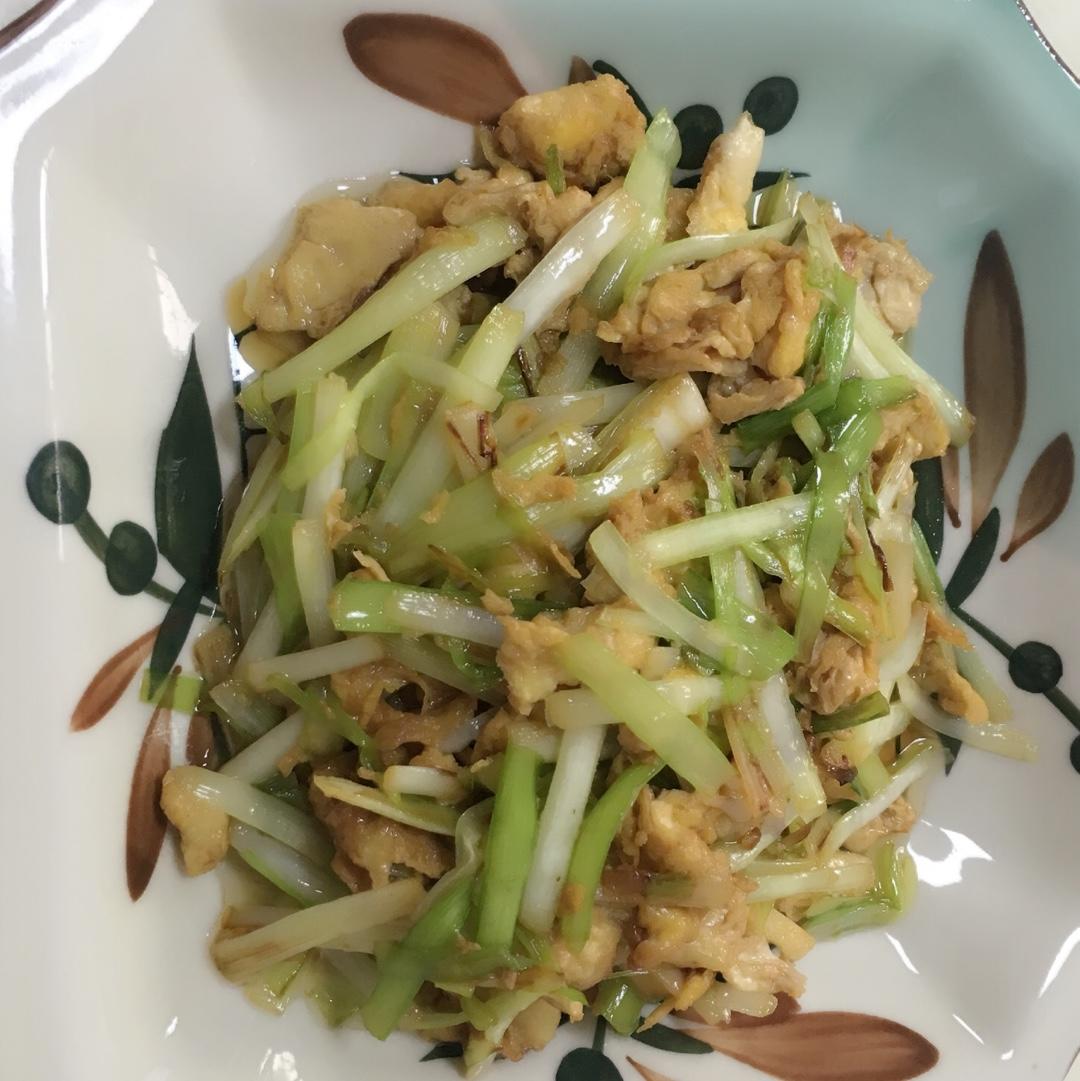 老丁的私房菜－韭黄炒鸡蛋