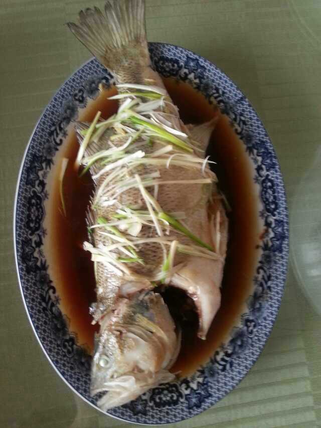 清蒸鲈鱼