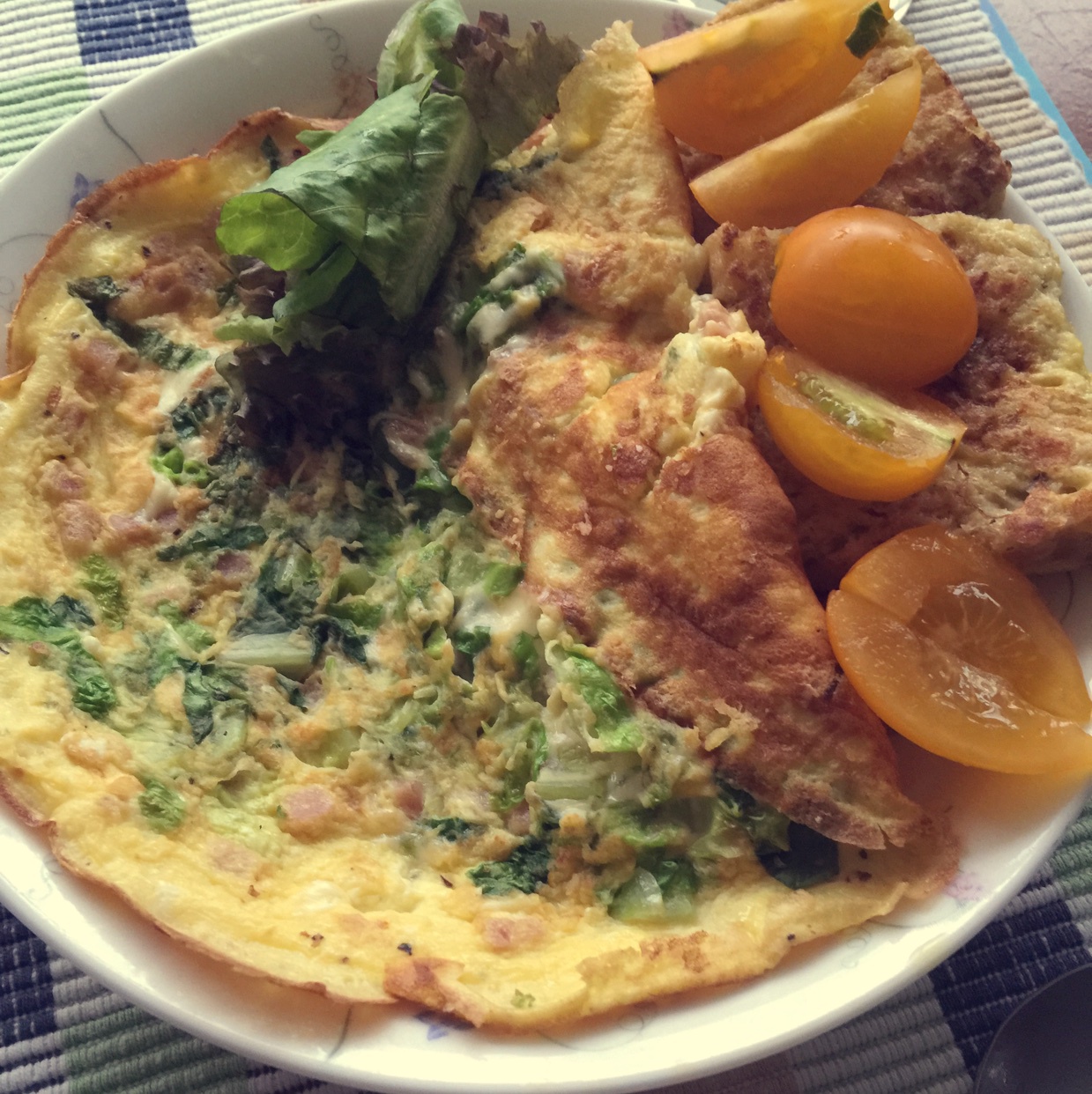 #爱自己，好好吃早餐# 十分钟搞定【芝士蔬菜鸡蛋饼】