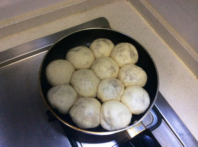 鲜虾猪肉生煎包（一定要看视频哟~）