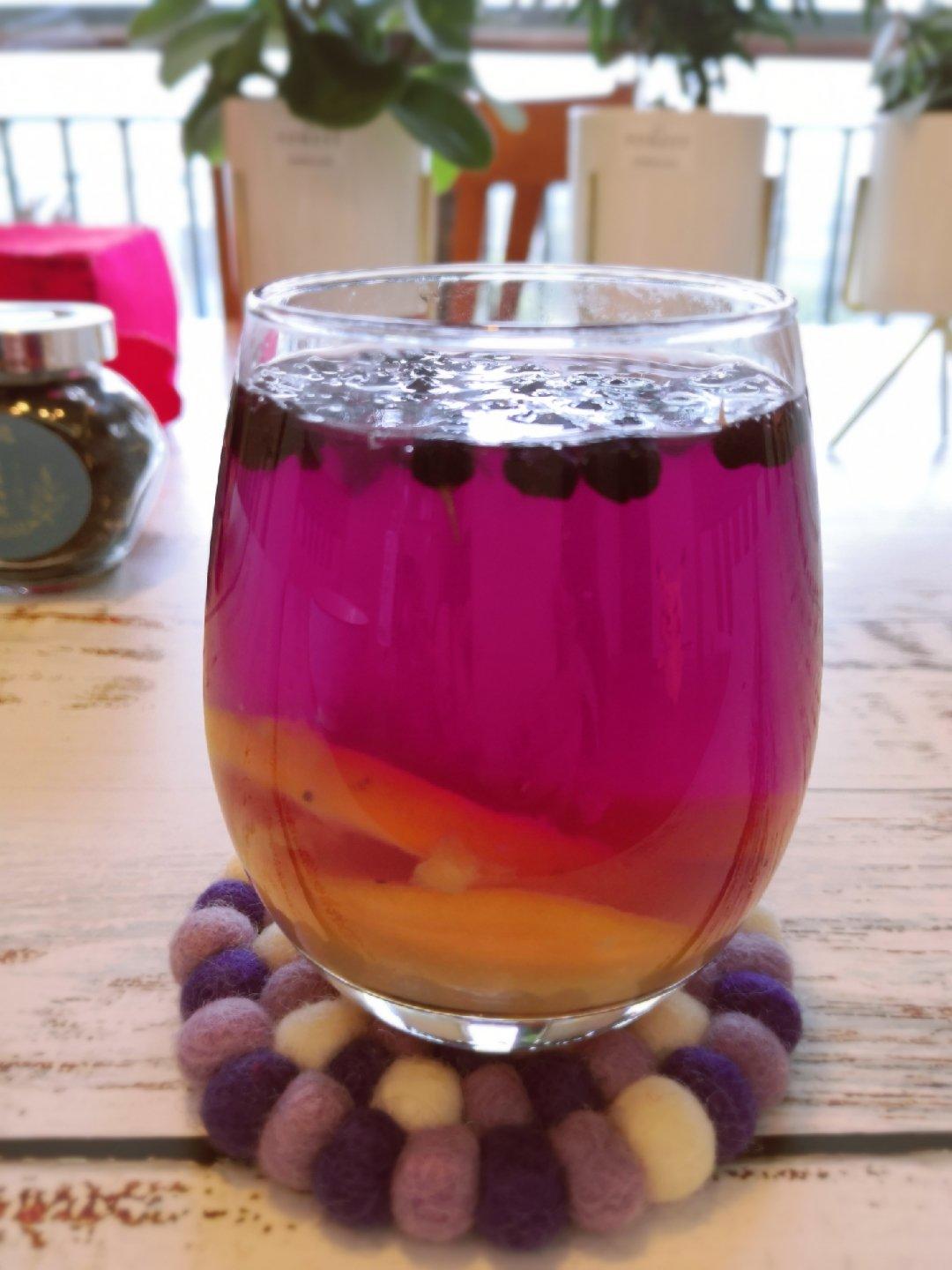 黑枸杞柠檬气泡饮