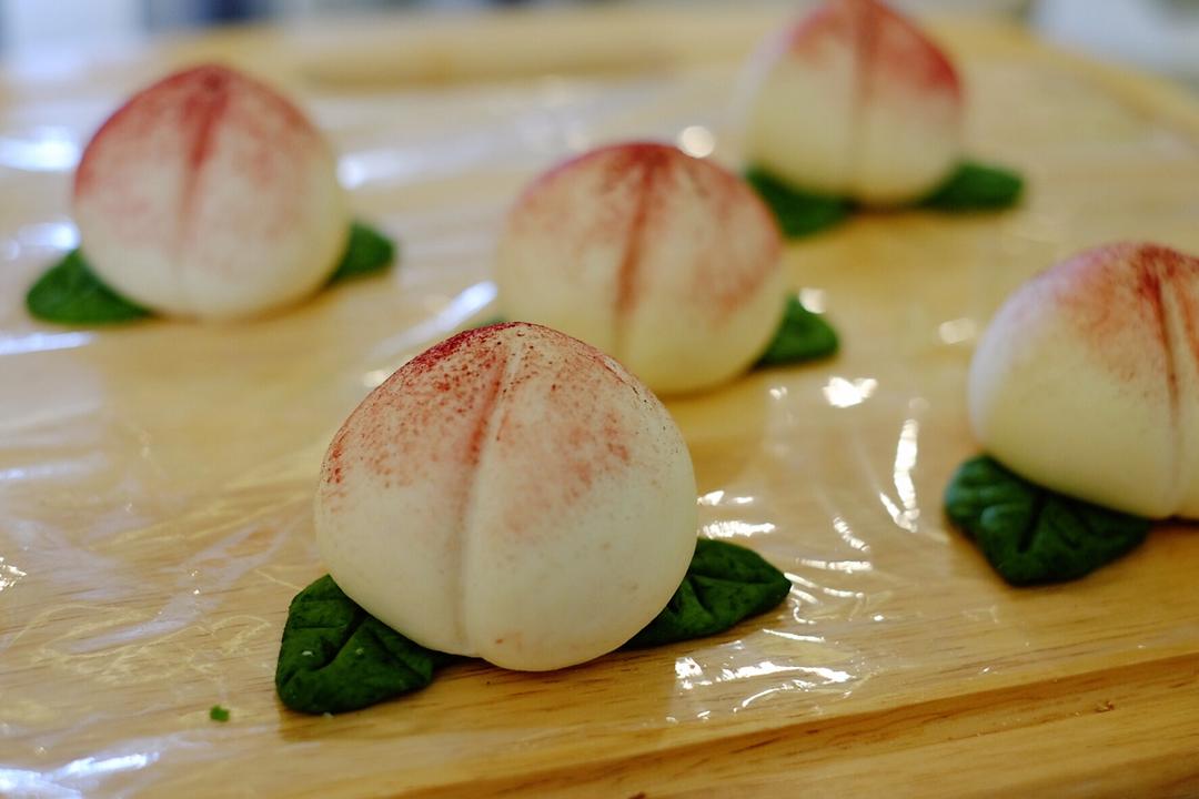 爱烘焙的太阳花做的寿桃馒头(水蜜桃馒头)