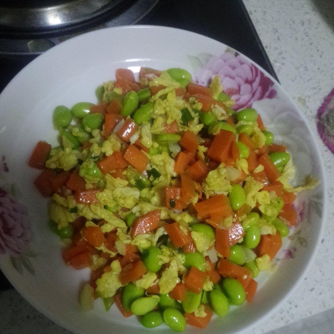 毛豆炒胡萝卜-清热解毒，润燥消水