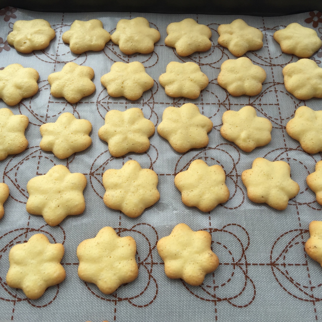 低糖无油版婴儿零食—奶香蛋黄小饼干