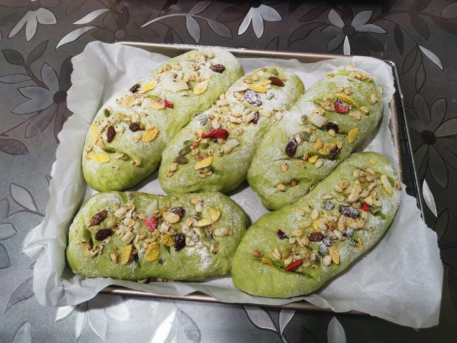 抹茶麻薯蜜豆软欧包（抹茶粉也可换成可可粉）