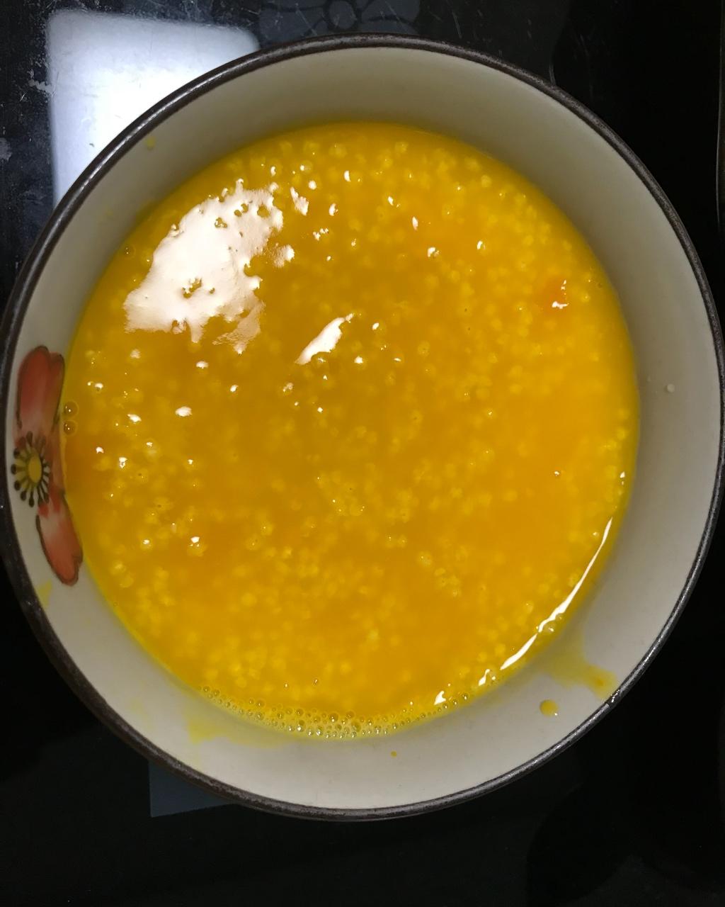 南瓜小米粥(人见人爱版)