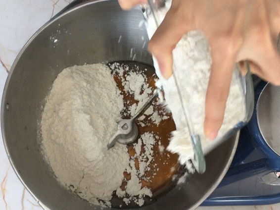纯奶手撕吐司的做法 步骤1