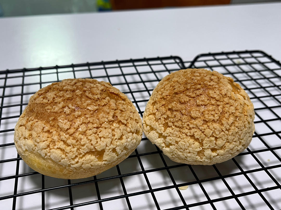 一口就爆浆的卡士达酥皮泡芙