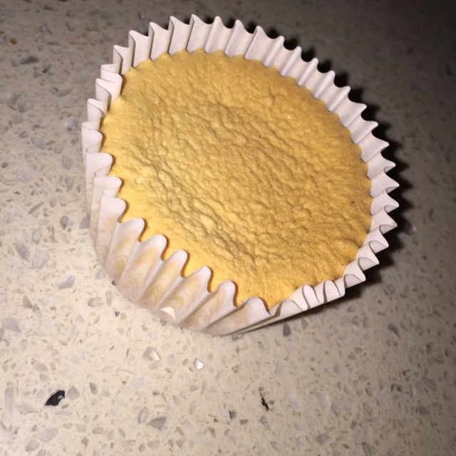 戚风杯子蛋糕^_^不开裂不回缩喔～