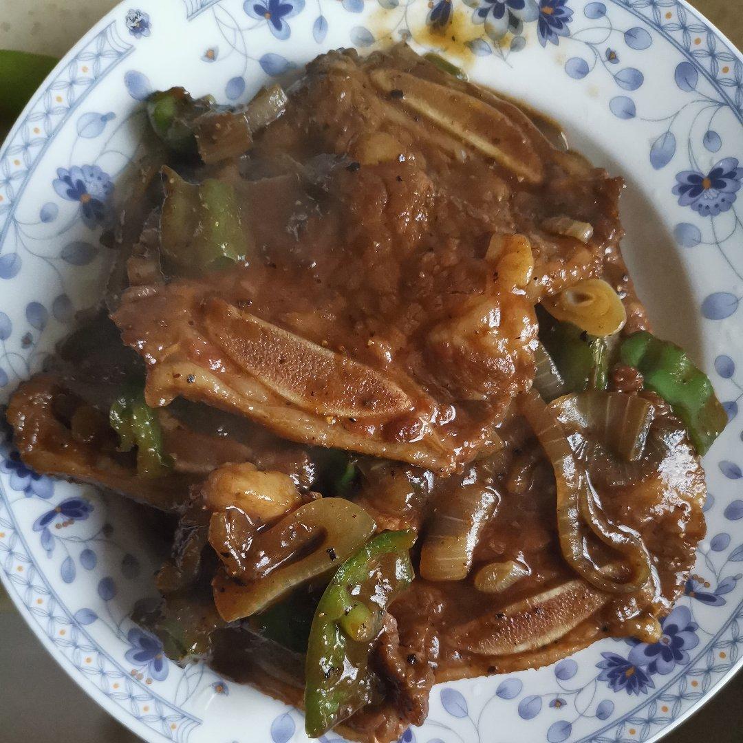 黑椒牛仔骨