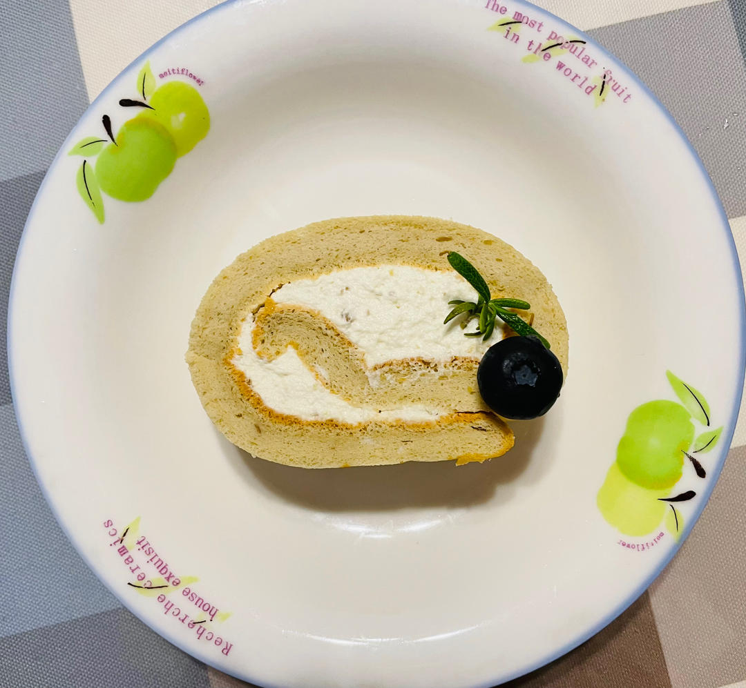 超详细的瑞士卷奶油蛋糕卷原味蛋糕卷的制作方法 饱满不掉皮不开裂（附模具换算方法）