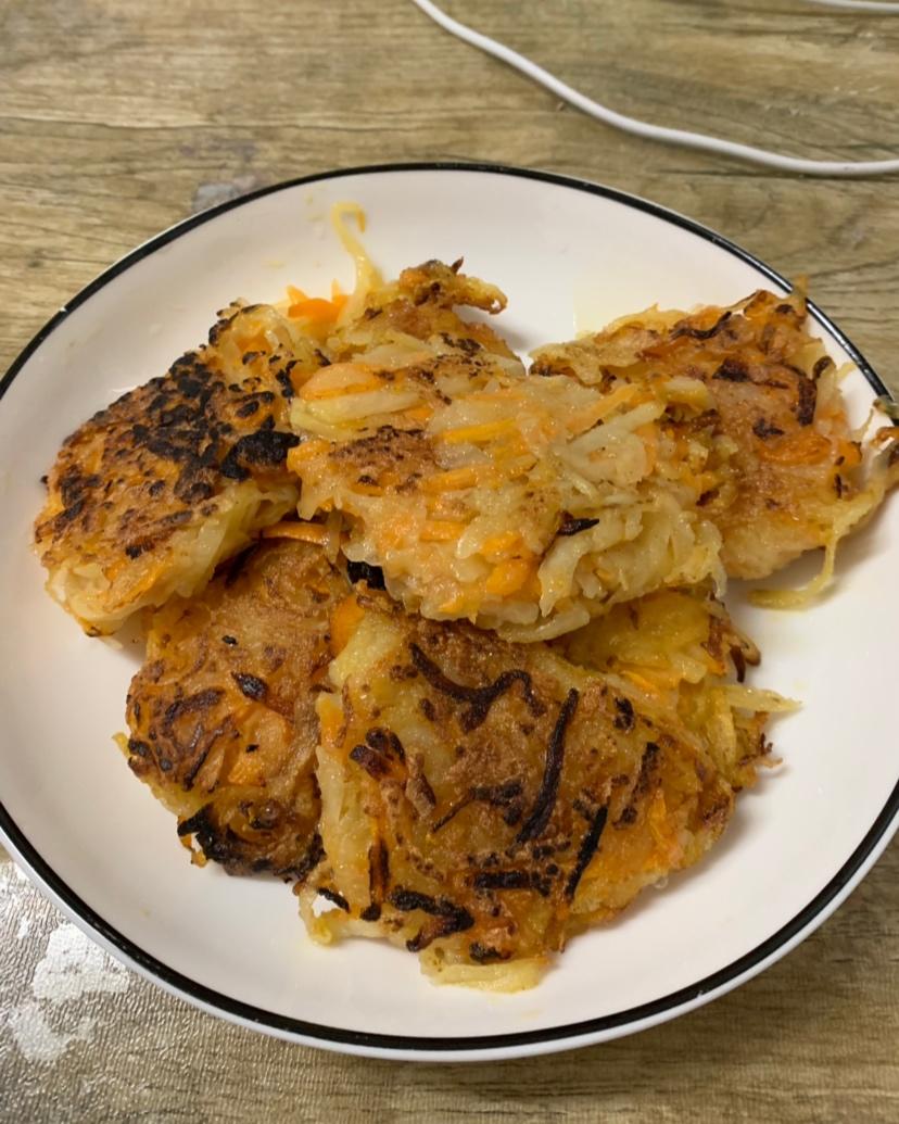 零失败胡萝卜土豆丝饼