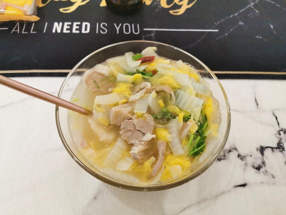 娃娃菜粉条炖羊肉的做法