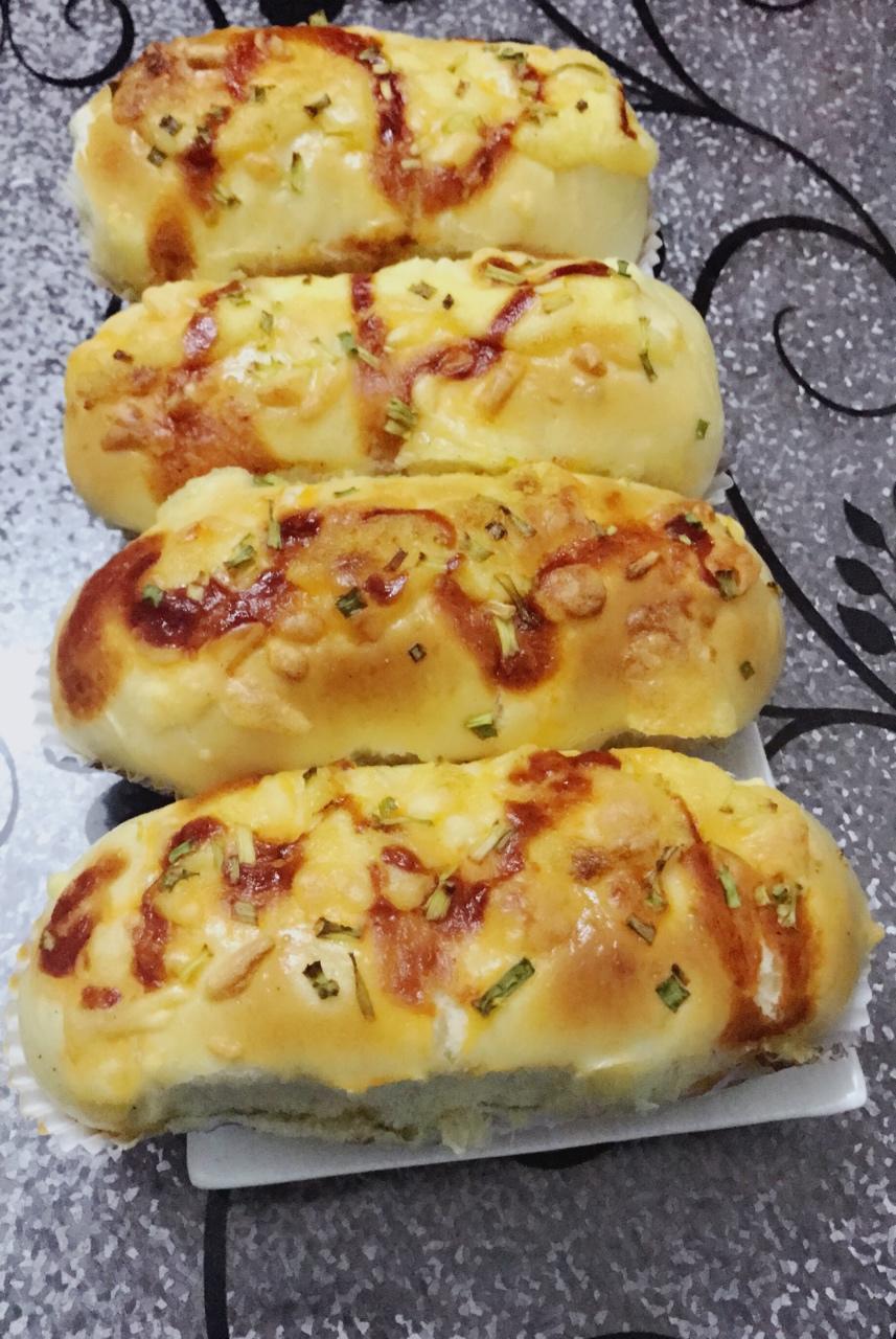 风中的尘土做的葱香芝士面包