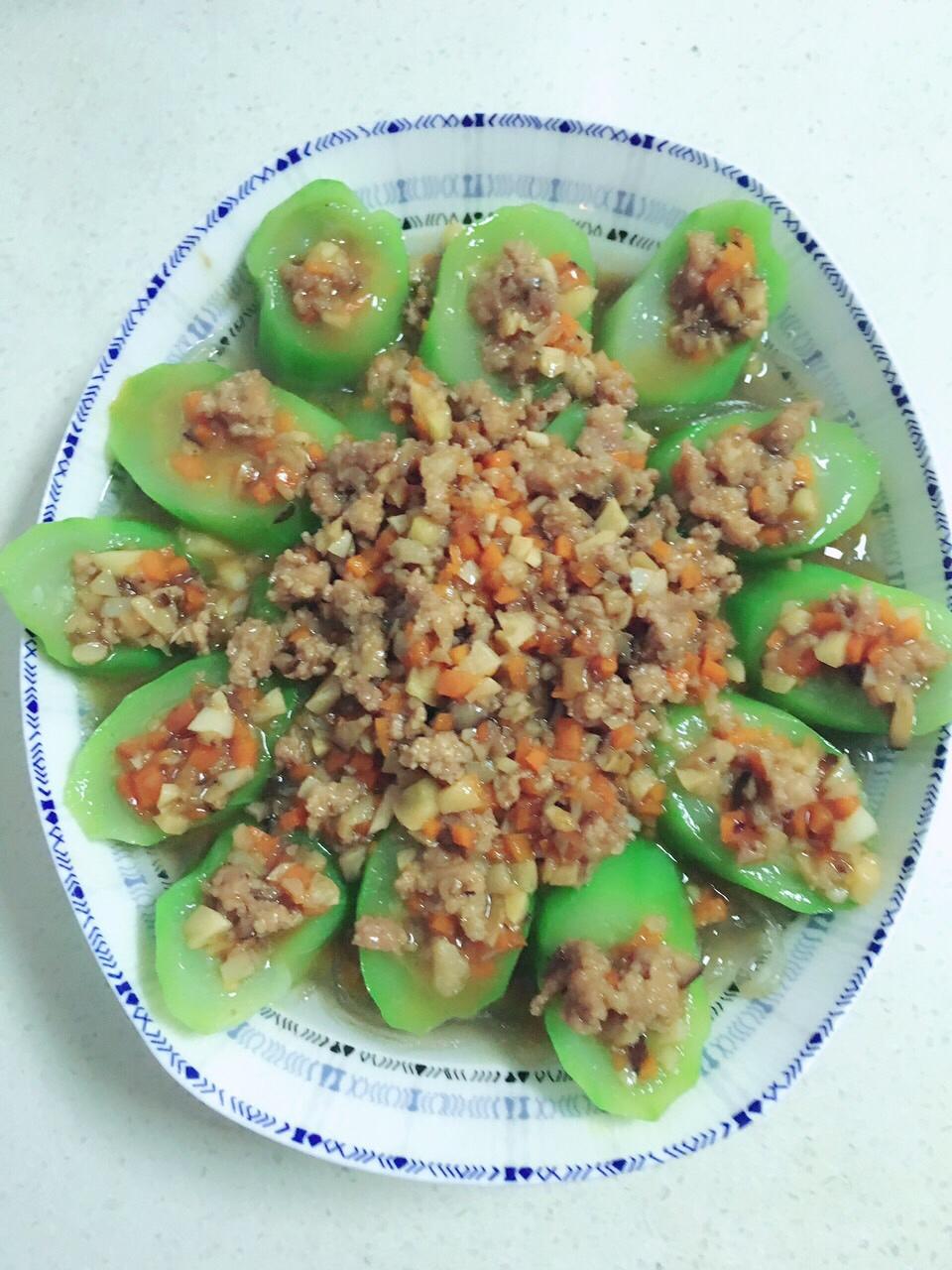 蒜茸粉丝蒸丝瓜