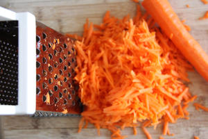 胡萝卜蛋糕carrot cake的做法 步骤2