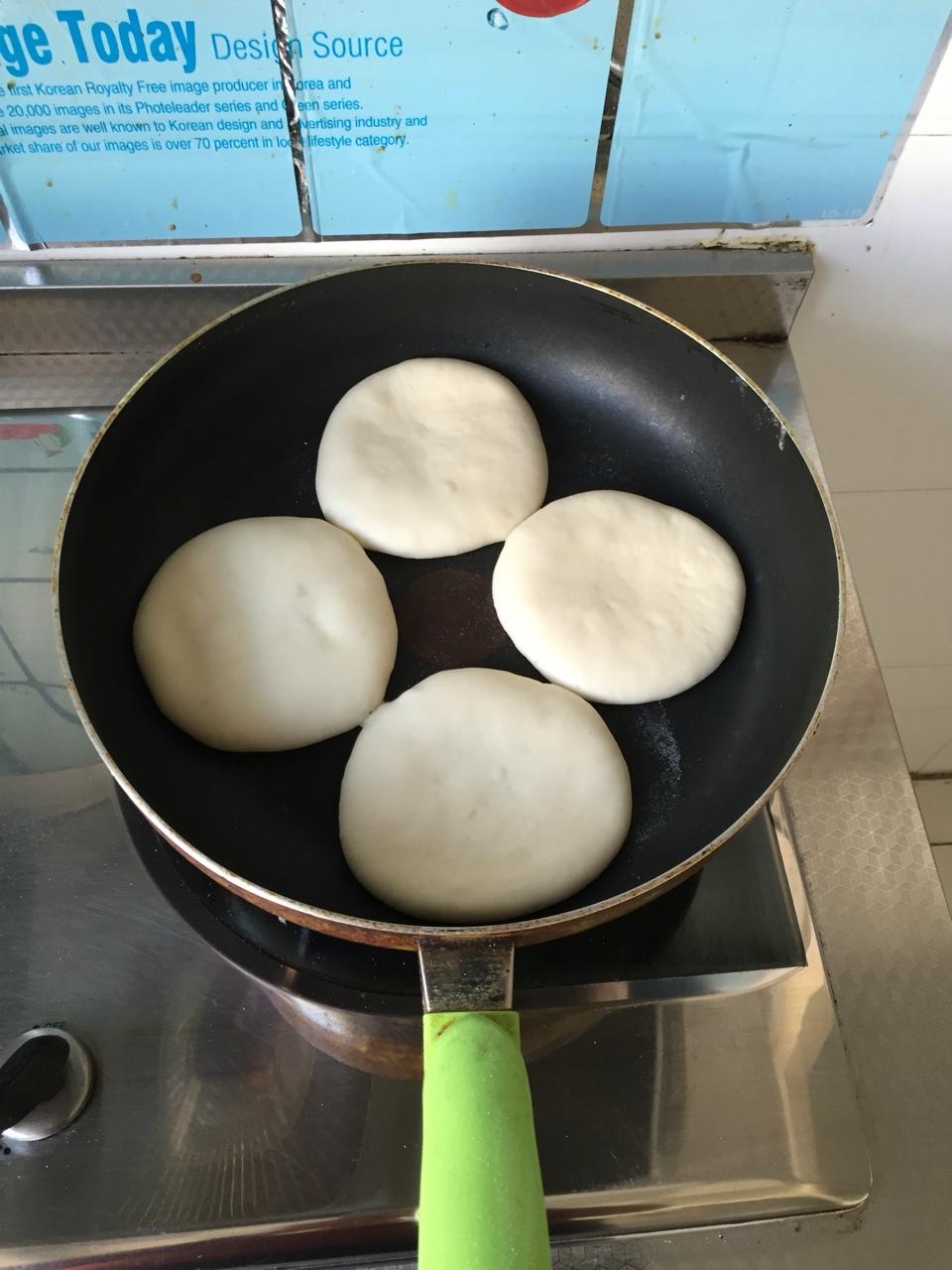 空心馍（肉夹馍）