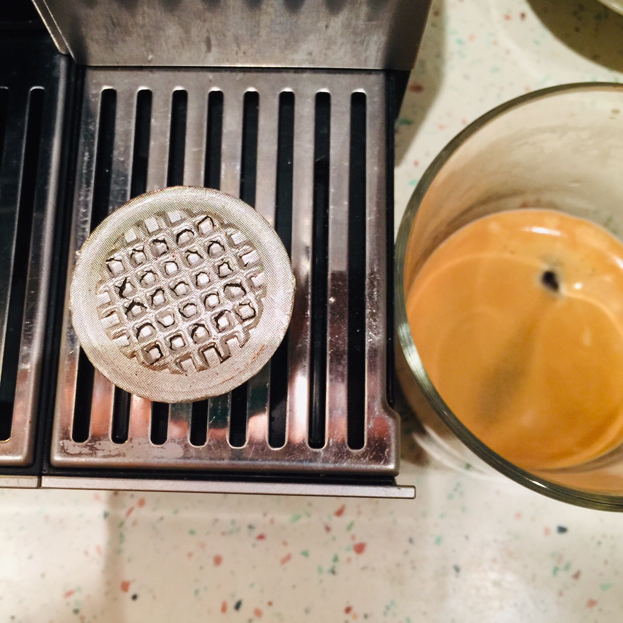 玩转胶囊咖啡💊|神奇的环保♻️胶囊壳替换杯-茉莉姐 手把手教你如何get这个超越专业咖啡机的玩法！的做法 步骤9