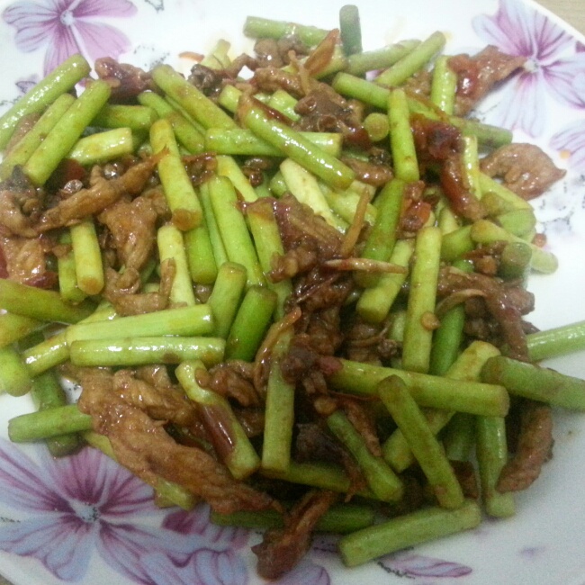 蒜薹炒肉丝