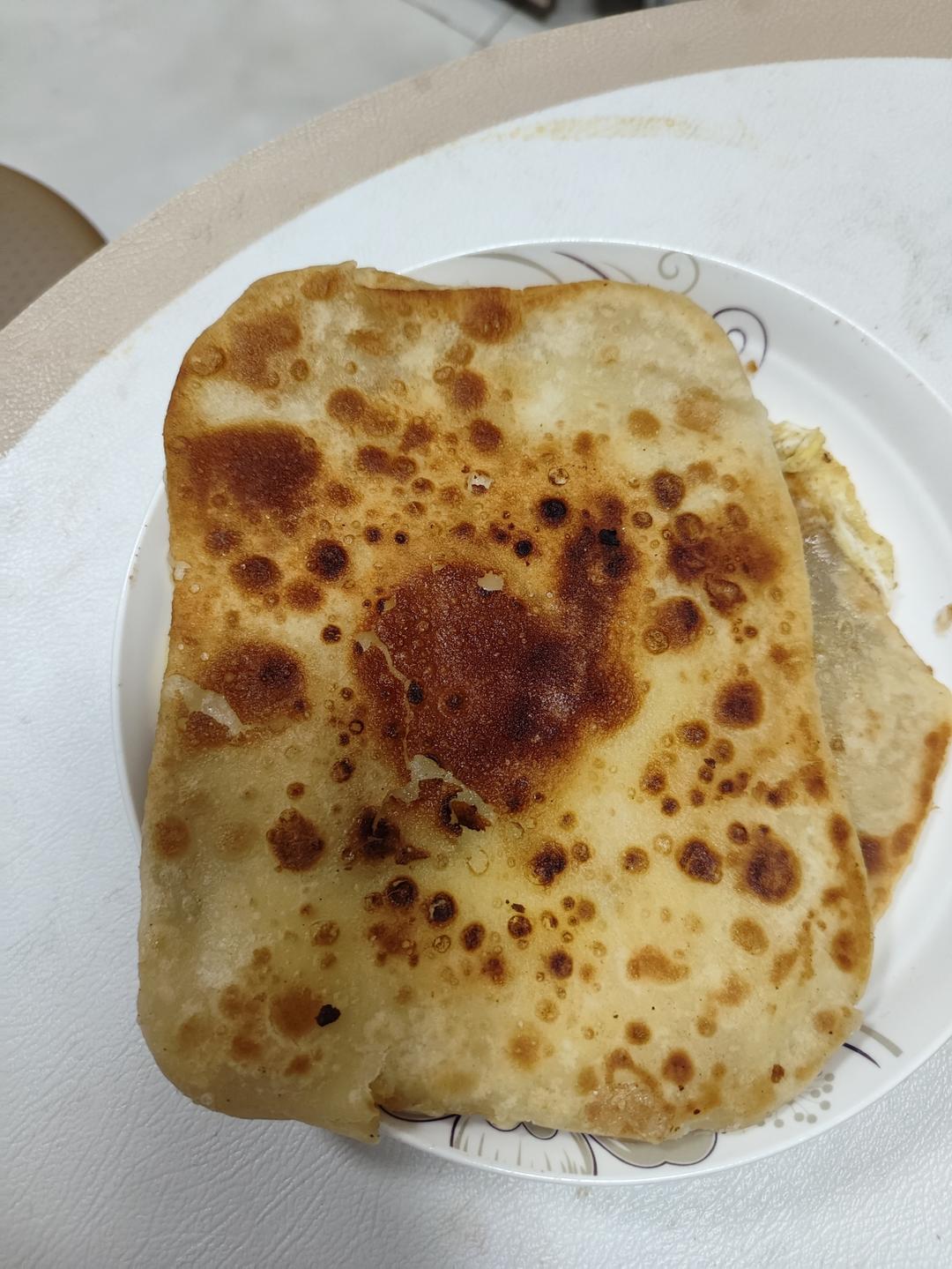 张张都鼓大泡的鸡蛋灌饼这样做不鼓大泡都难