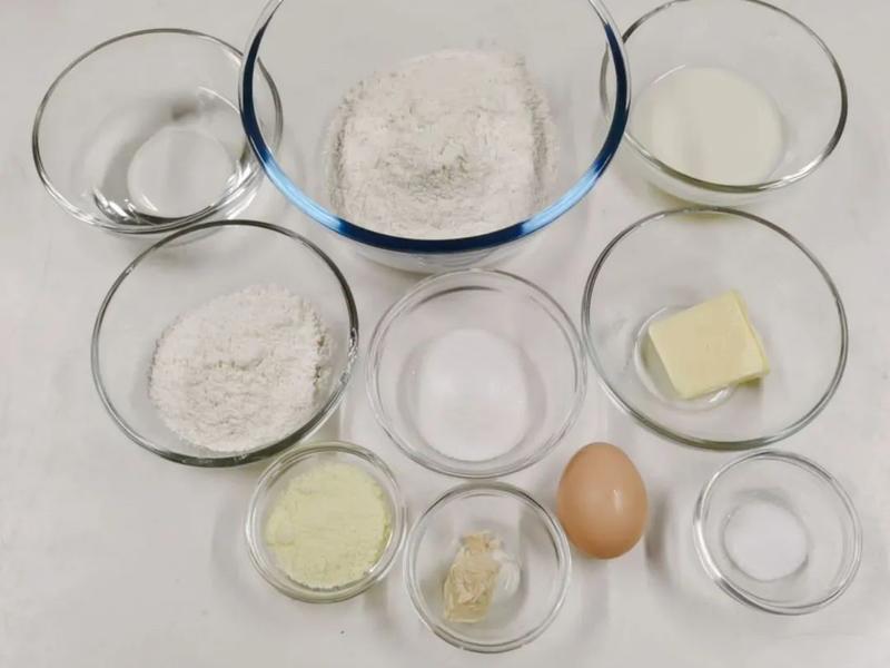 纯奶手撕吐司的做法 步骤1