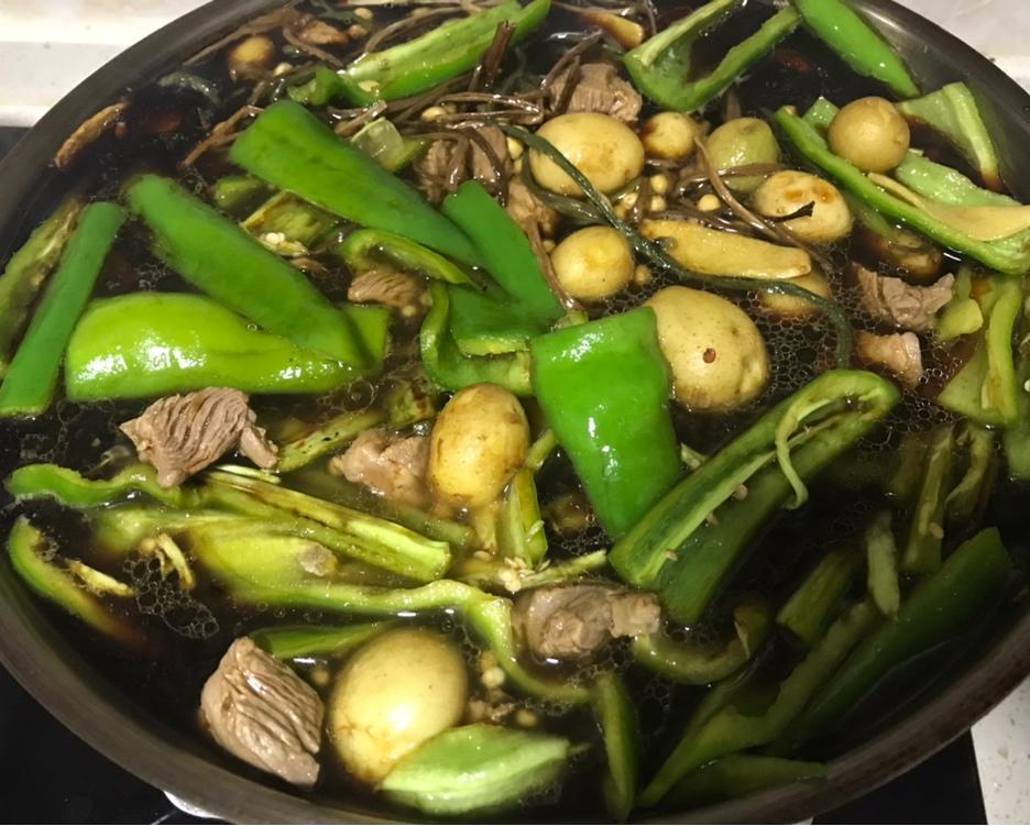 姥姥的东北牛肉烀小土豆咸菜