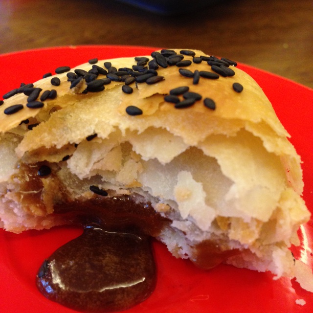 会掉渣，会爆浆的红糖烧饼