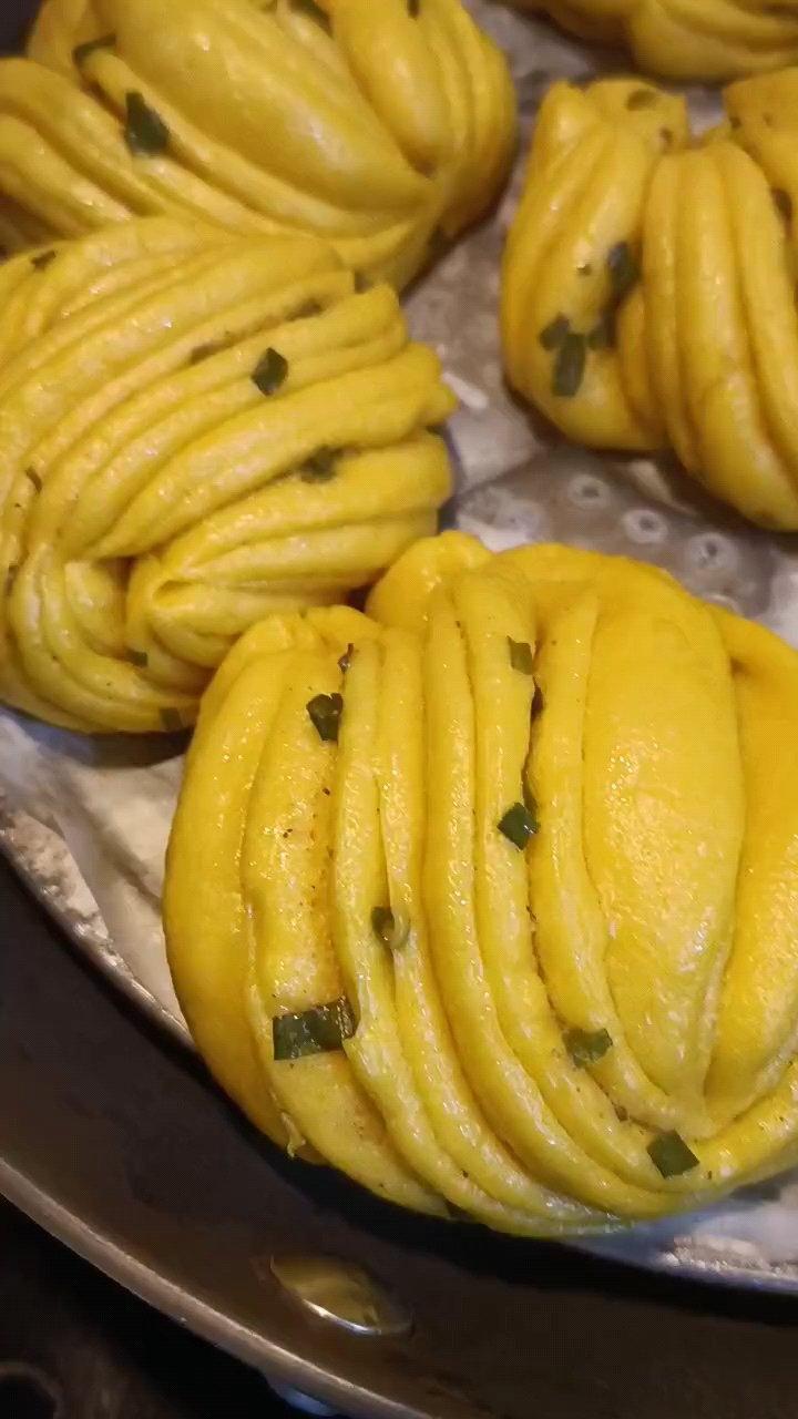 葱油花卷，一根筷子卷出漂亮的造型