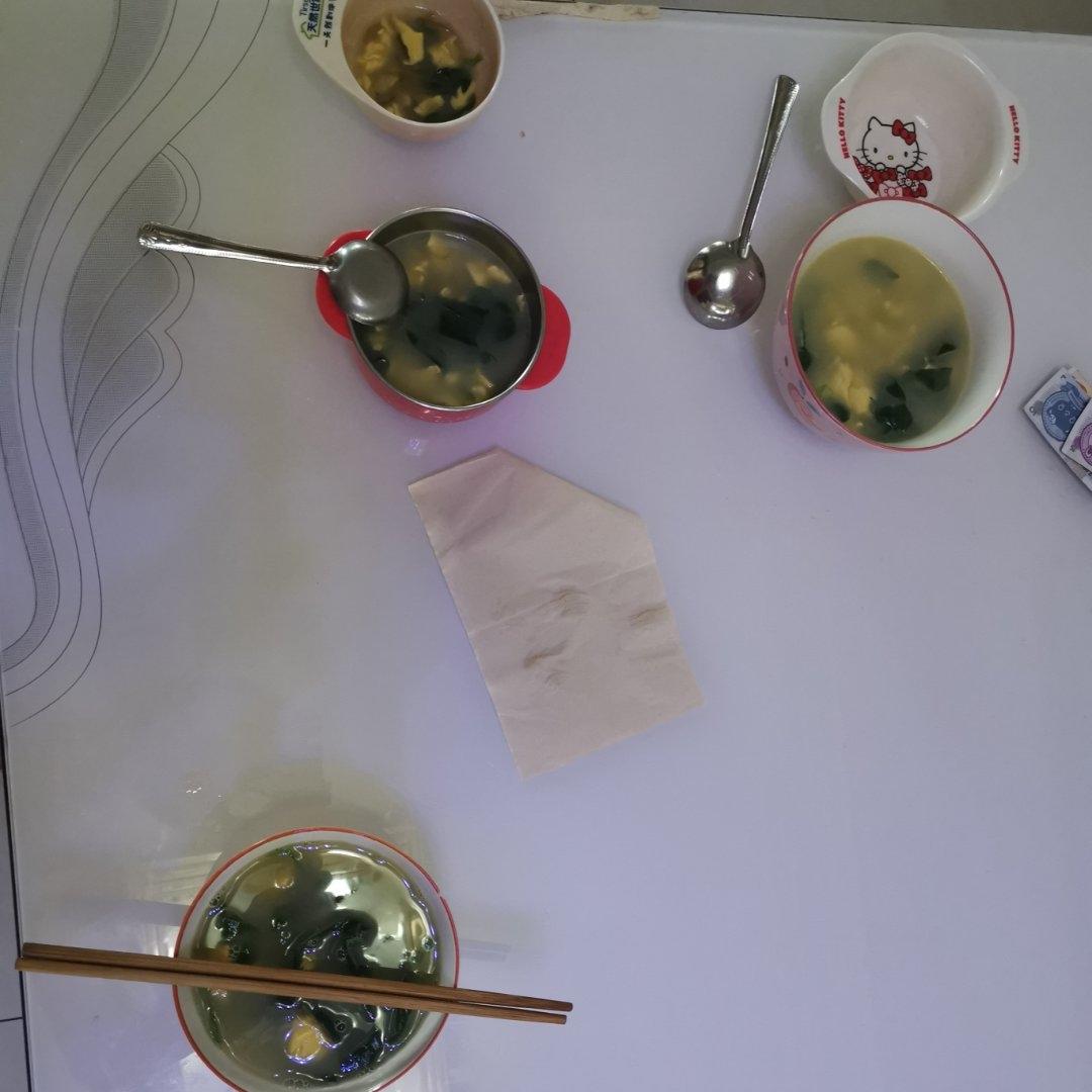 菠菜鸡蛋炖粉条