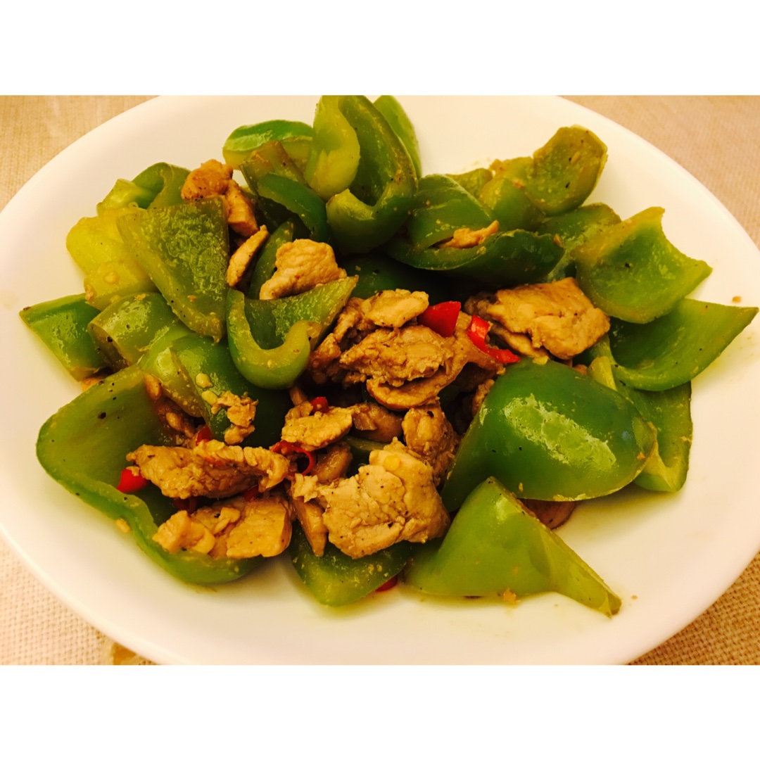 家常菜－青椒炒肉