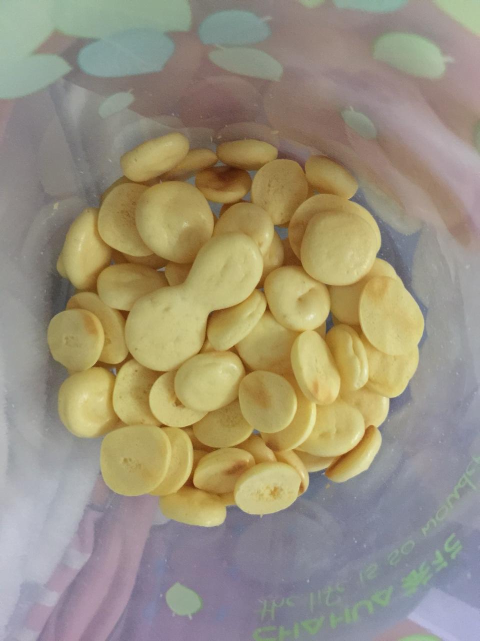 入口即化的无添加蛋黄溶豆