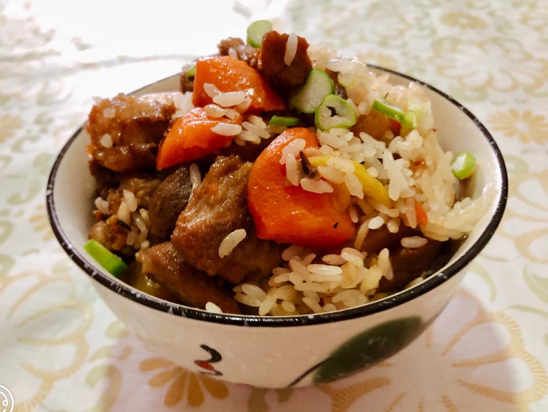 喷香羊肉焖饭