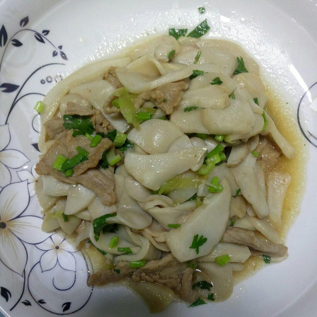 杏鲍菇炒肉片