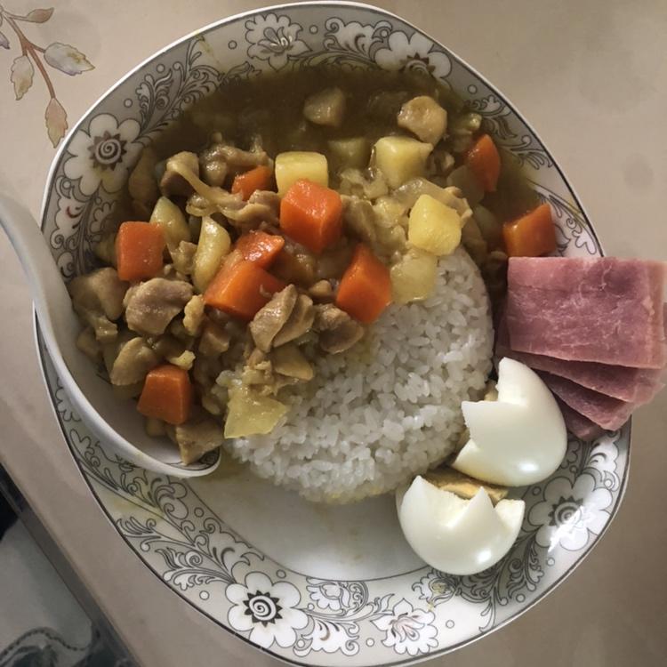 咖喱鸡块饭