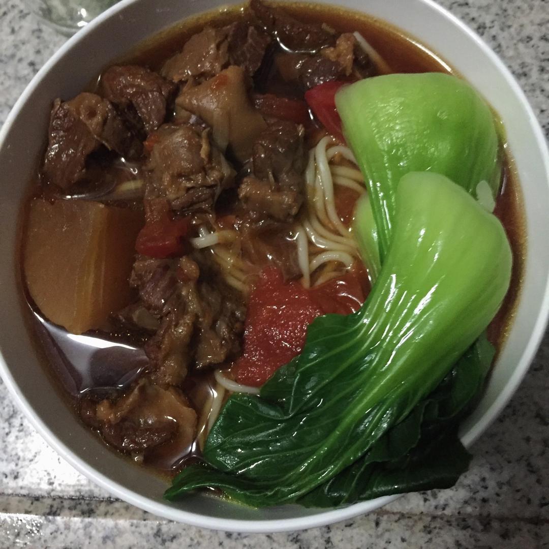番茄牛肉面