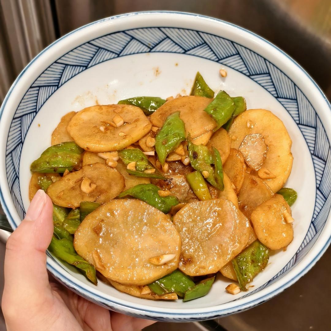 比肉都好吃的青椒炒土豆片😋简单又美味❗️