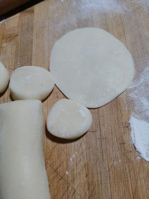 芒果奶油雪媚娘or糯米糍皮做法的做法 步骤4