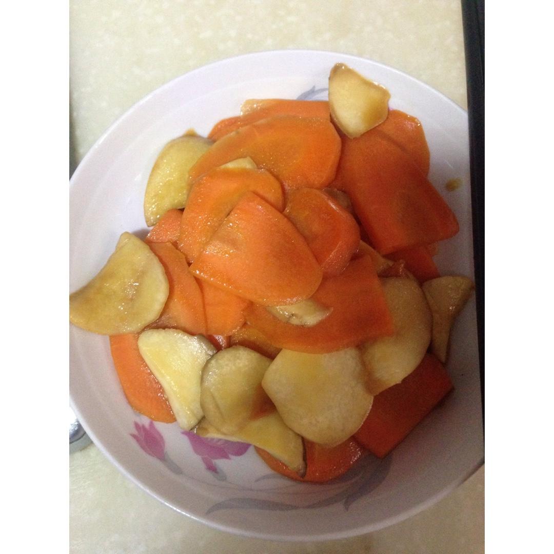 胡萝卜炒杏鲍菇