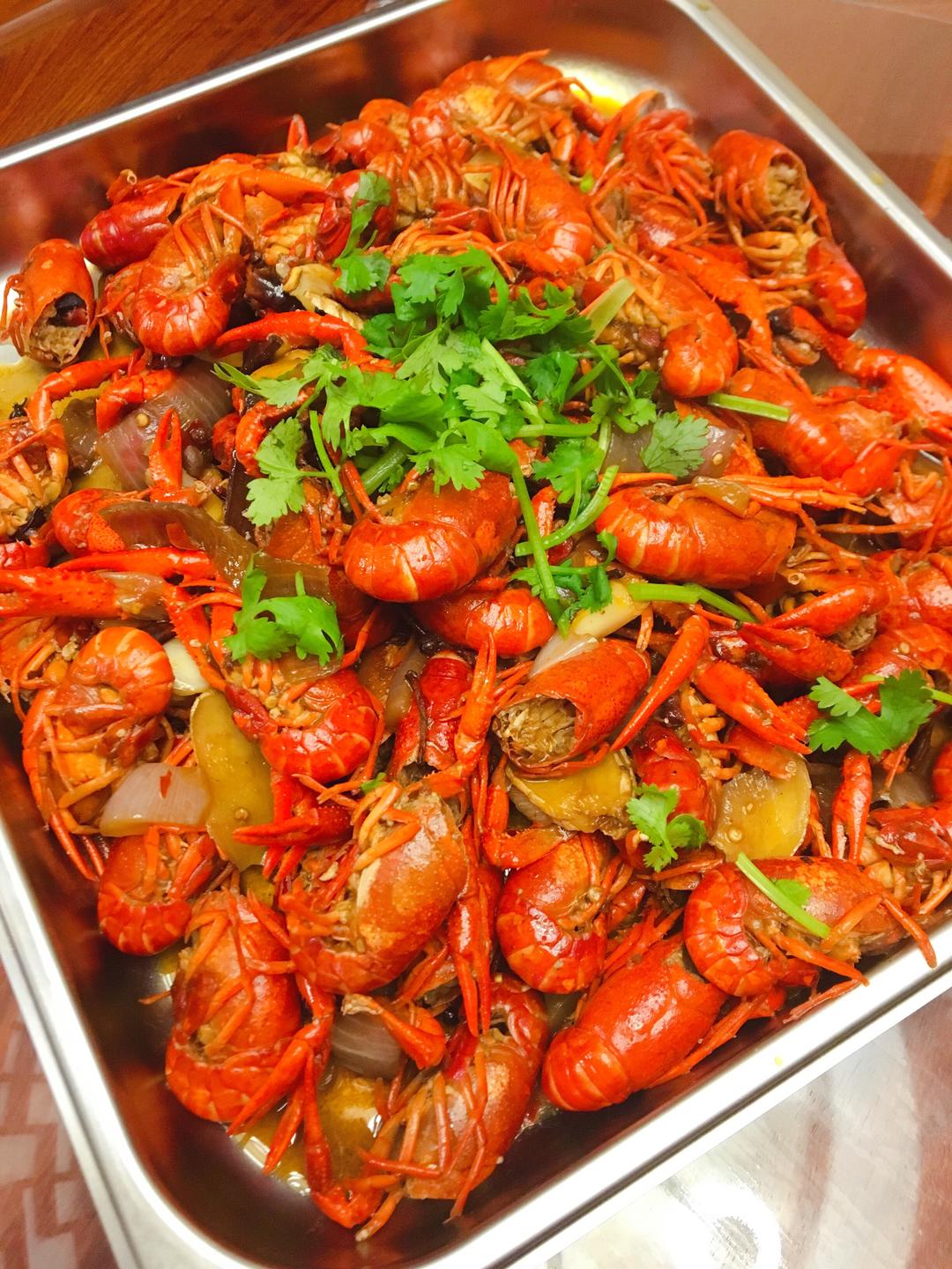 香喷喷十三香麻辣小龙虾