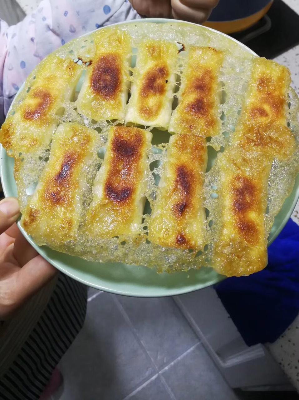 三鲜锅贴
