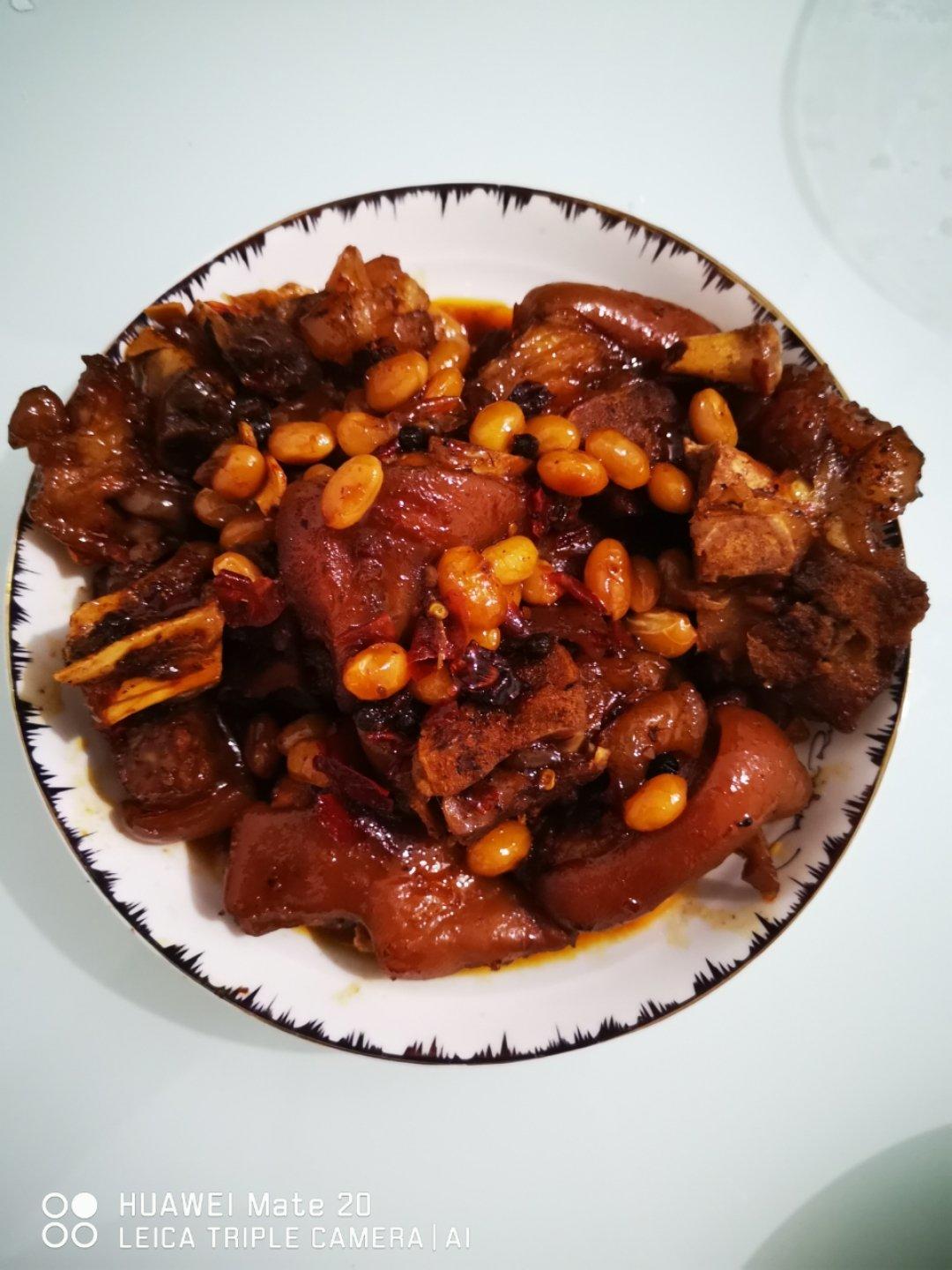 跟黄小厨学的黄酒焖猪蹄，真的超级好吃