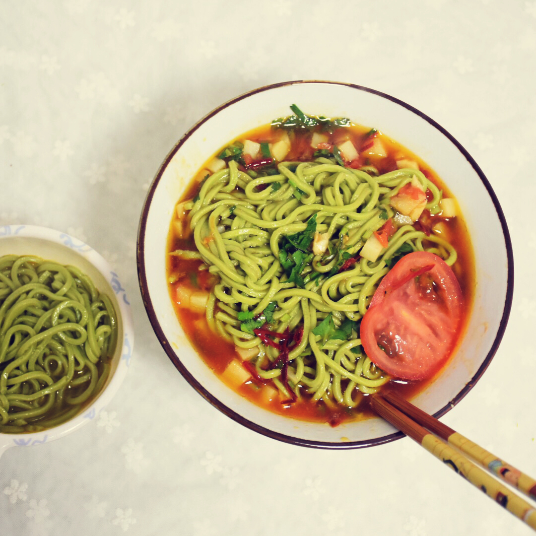 吖头-22做的菠菜面