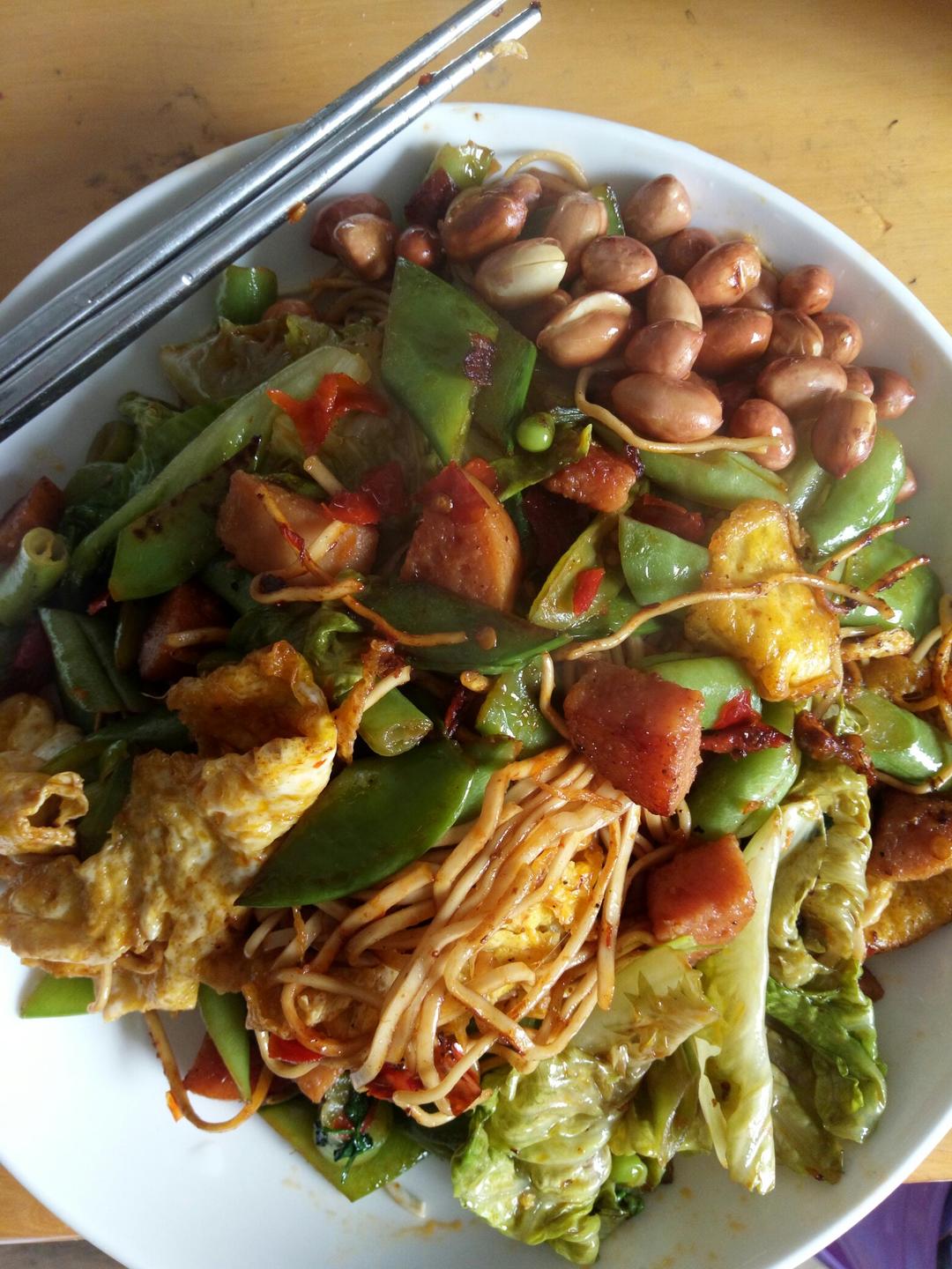 路边摊风味炒方便面