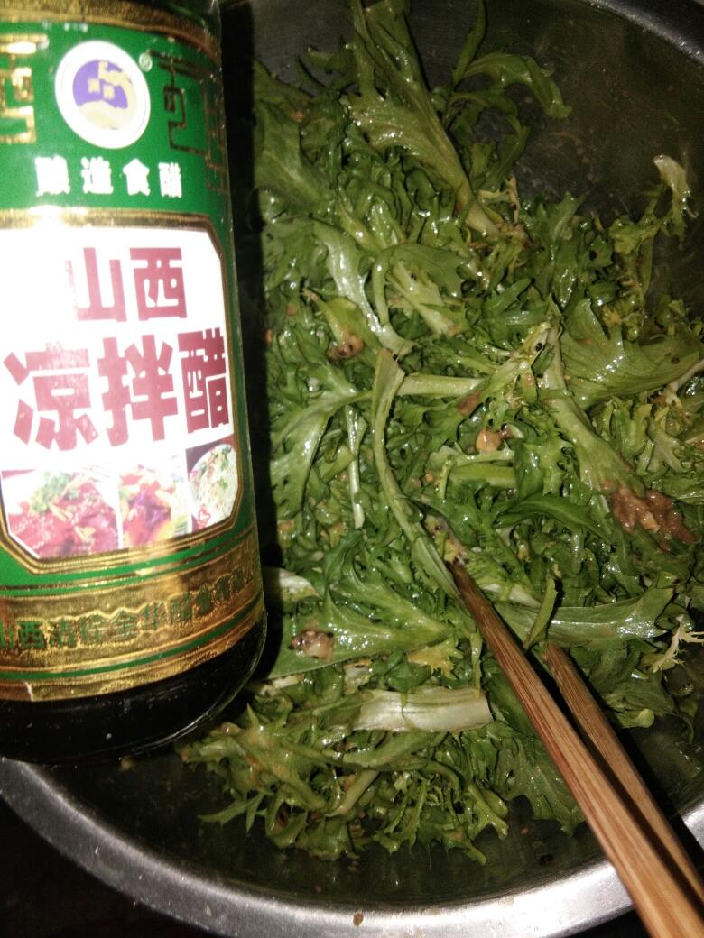 凉调苦菊 清苦香的做法 步骤2