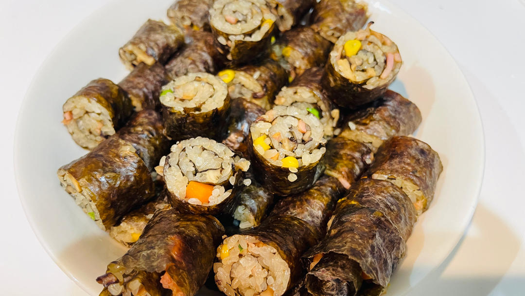 糯米紫菜包饭