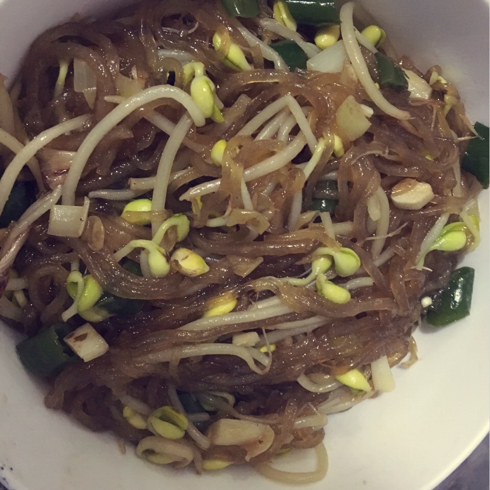 黄豆芽炒粉条