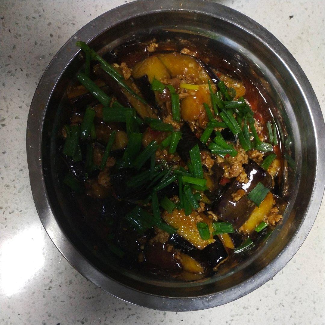 开胃下饭菜！巨简单的家常鱼香茄子煲