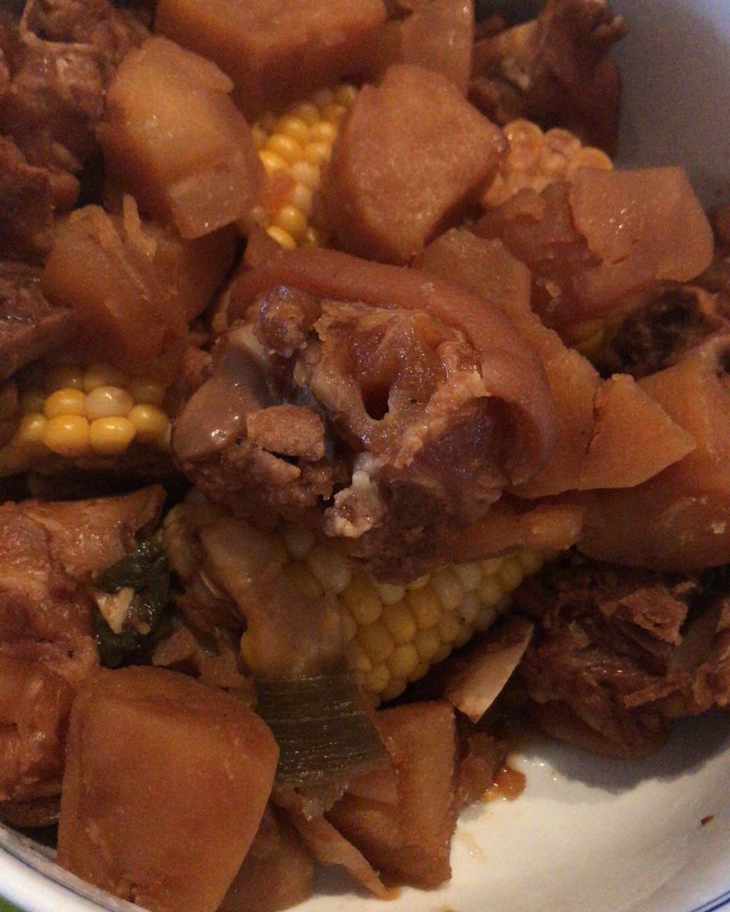 红烧黄豆猪蹄