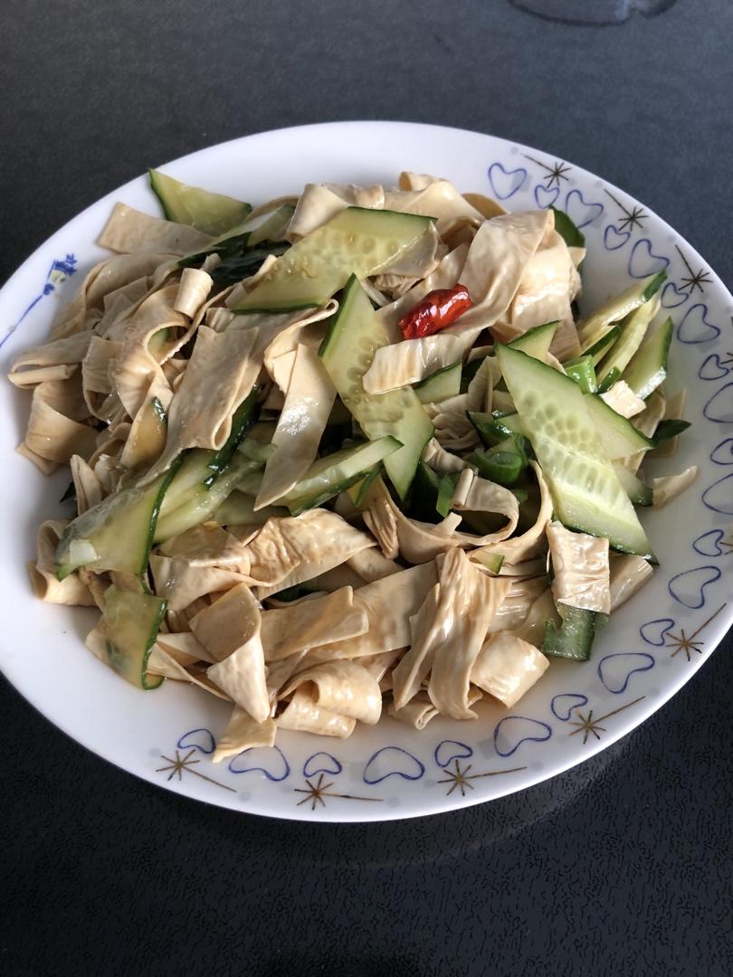 凉拌油豆皮