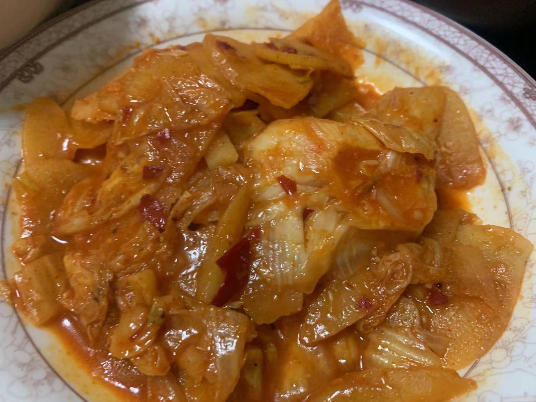 辣白菜炒土豆片